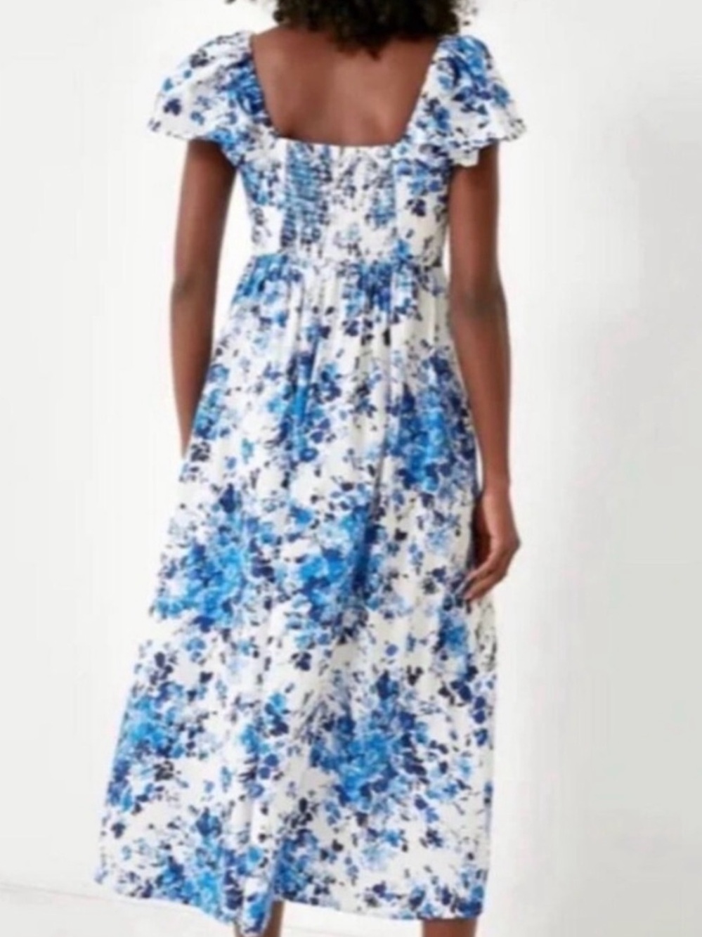 Tuckernuck Hyacinth House Bluebell
Meadows Cecily Midi Dress - Picture 4 of 11